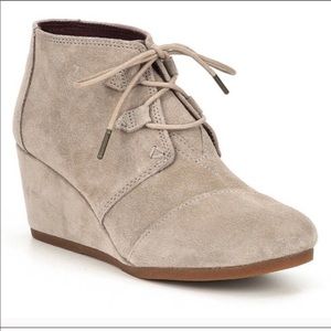 Toms Kayla Suede Tan Booties